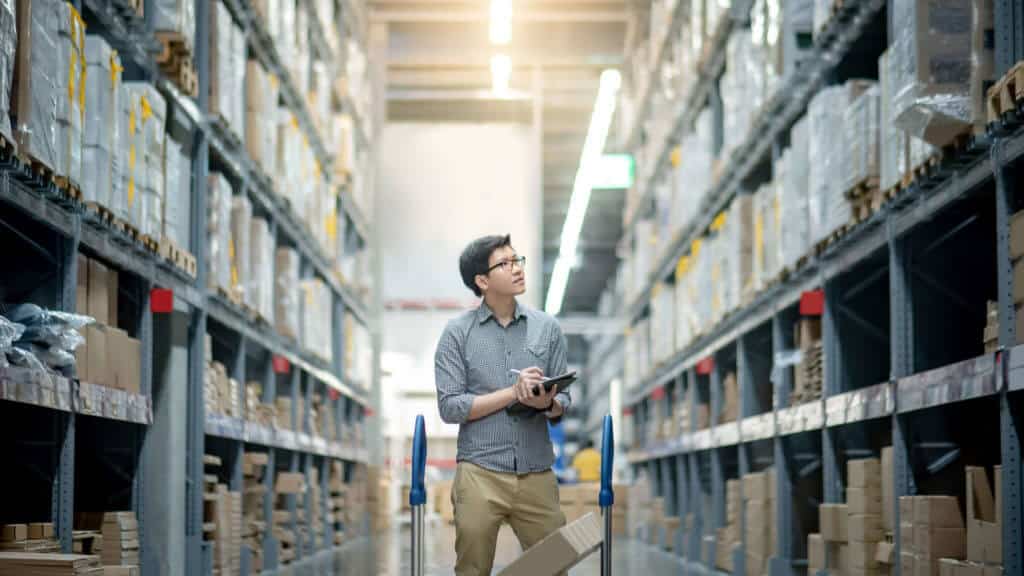 Réussir la mise en place d'un système de gestion de stock