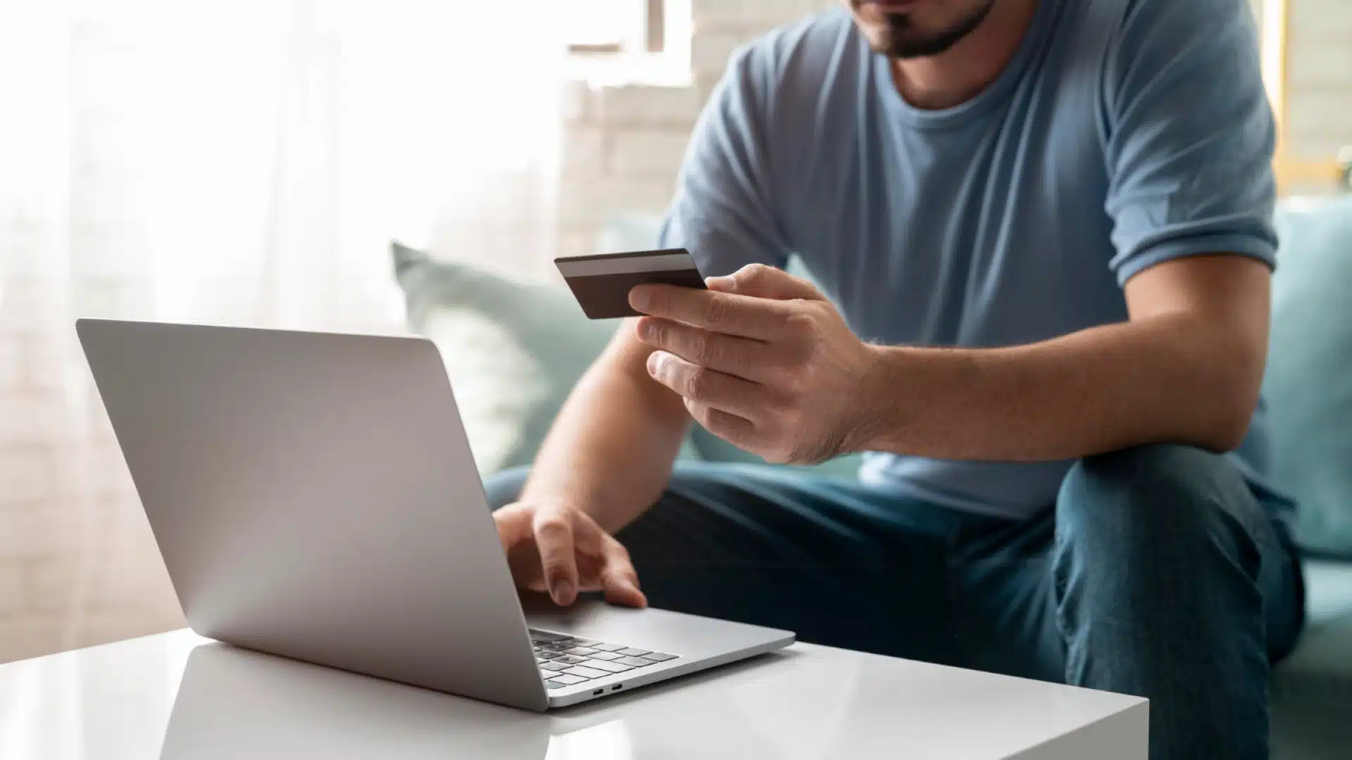 Banques en ligne et néobanques : quelles différences ?