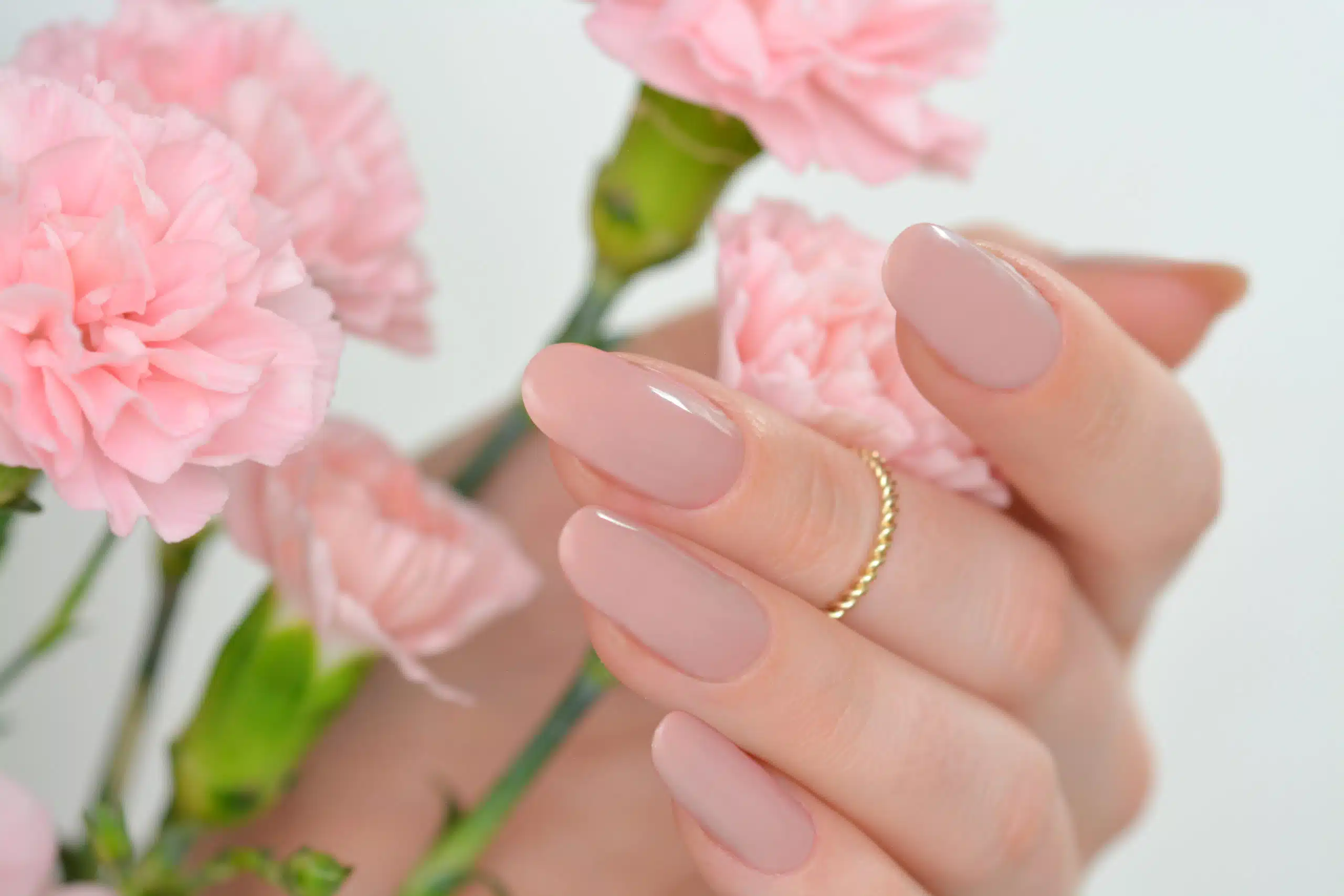 tendances des couleurs des ongles en gel en 2020