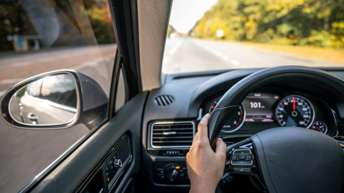 Pourquoi comparer régulièrement les assurances auto apporte de vrais avantages ?